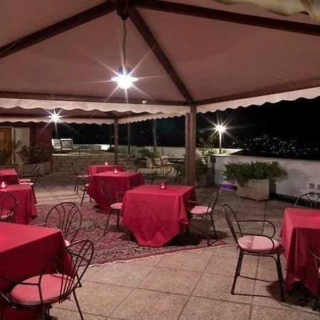 Perusia מלון פרוג'ה